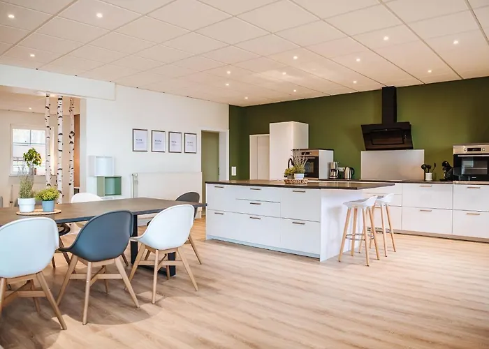 別荘 Xxl Goldberger - Sauna - 16 Personen